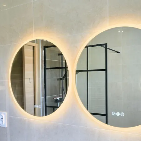 Apartment Maison Familiale Moderne Calme - *