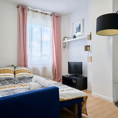 Maison Familiale Moderne Calme -